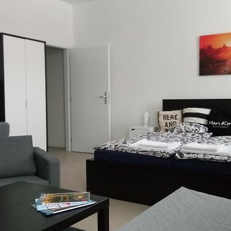 Mari Kiri Penzion Bratislava Exterior foto