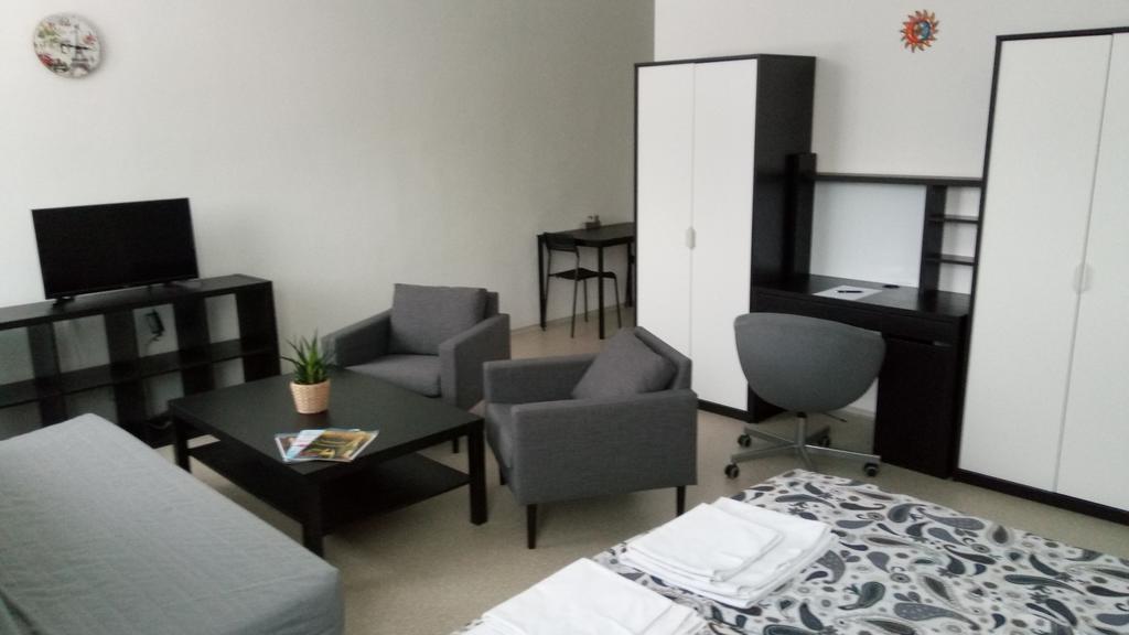 Mari Kiri Penzion Bratislava Exterior foto